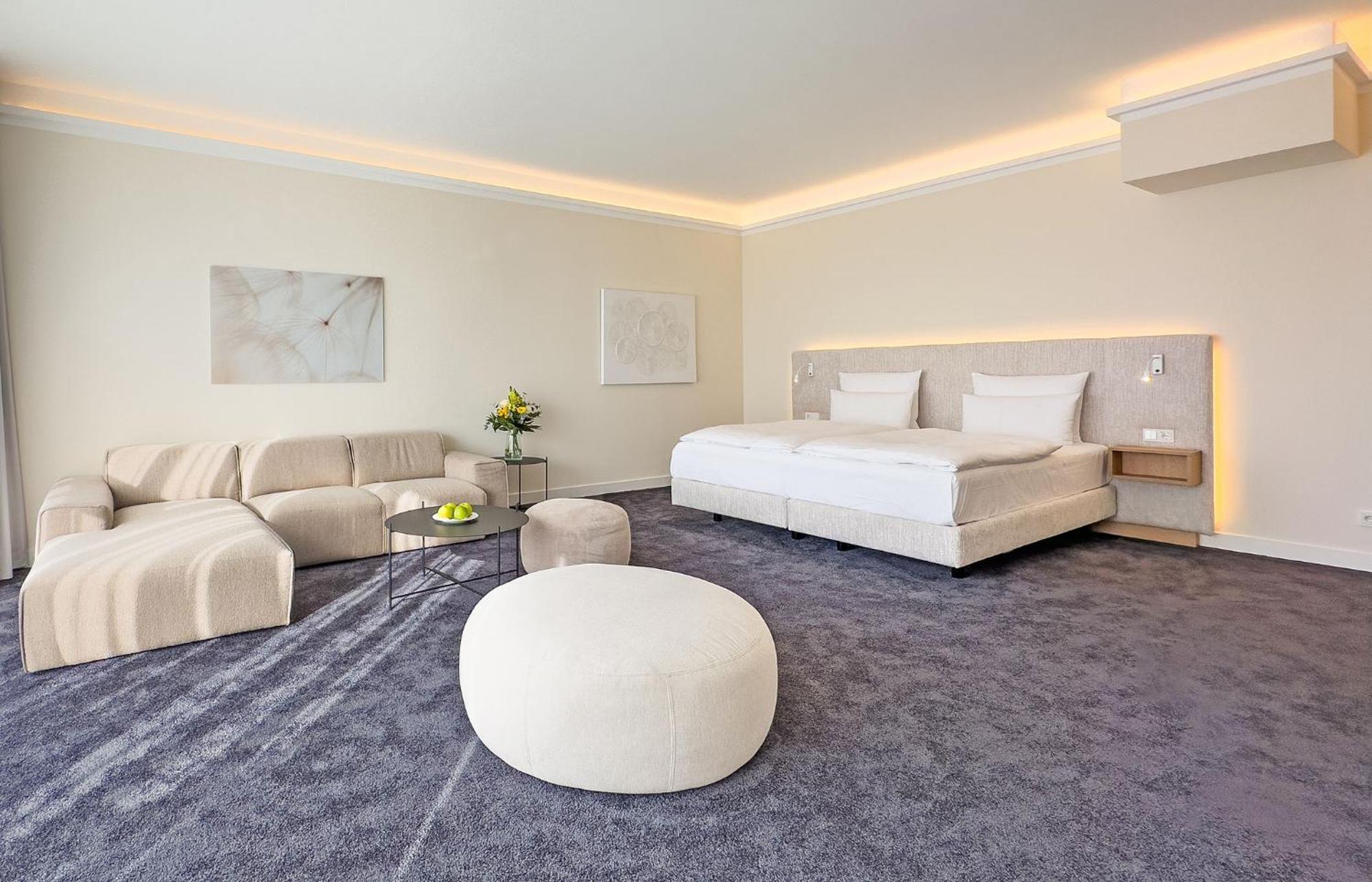 Suite with Sea View,1729996922:JPEG